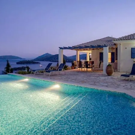 Del Sol With View And Pool *